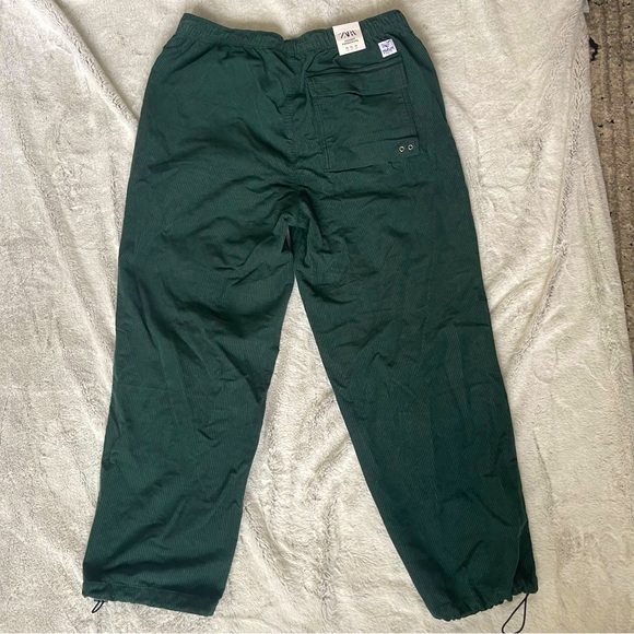 Zara Forest green corduroy parachute joggers, size XL (36-42” waist) - Picture 3 of 4